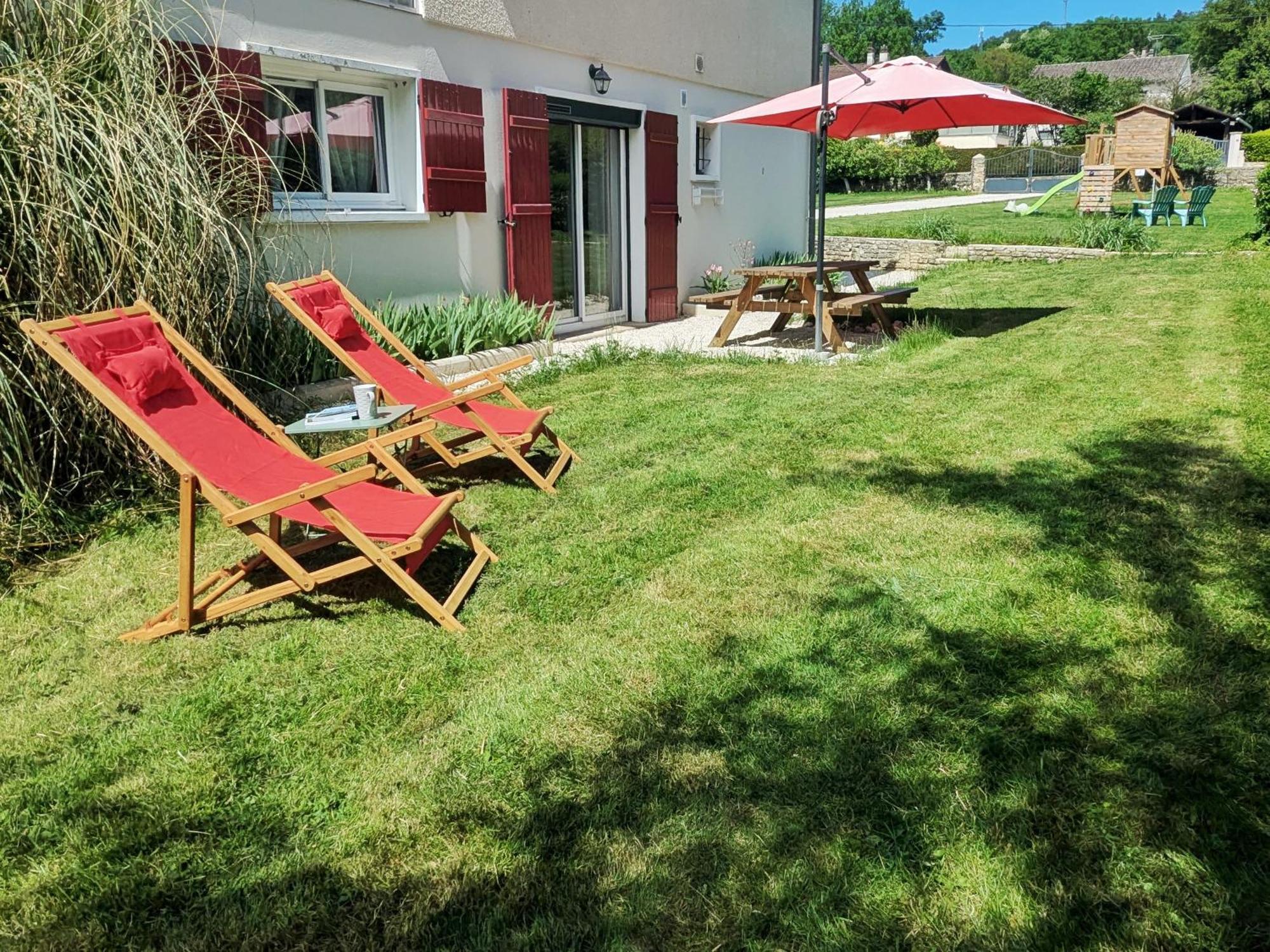 Au 10 Le Long Du Canal Fain-Les-Montbard Exteriör bild